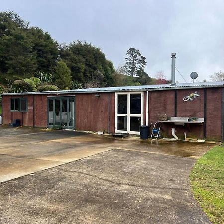 Self Contained Open Shed Space Wainui  Екстер'єр фото