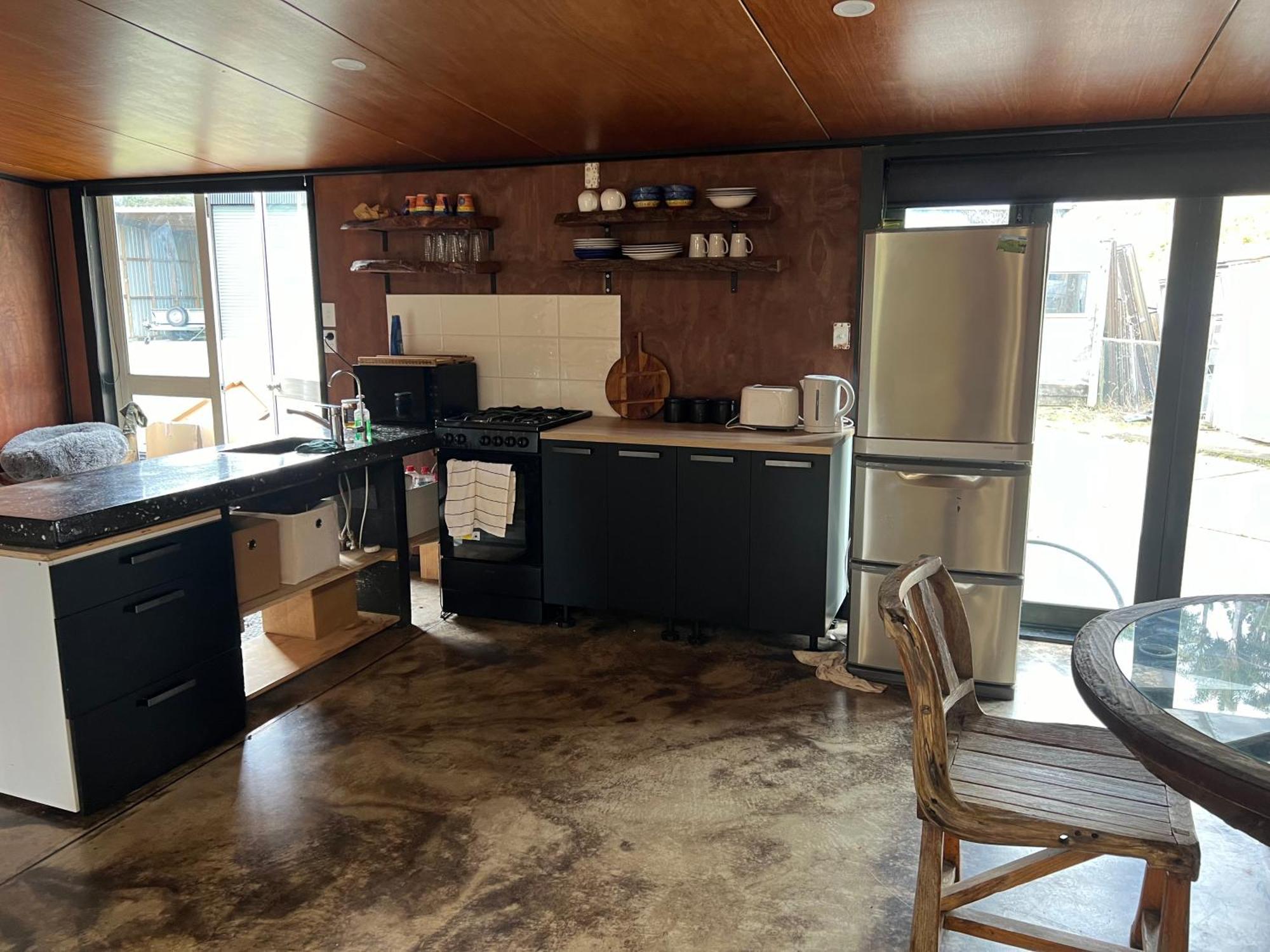 Self Contained Open Shed Space Wainui  Екстер'єр фото