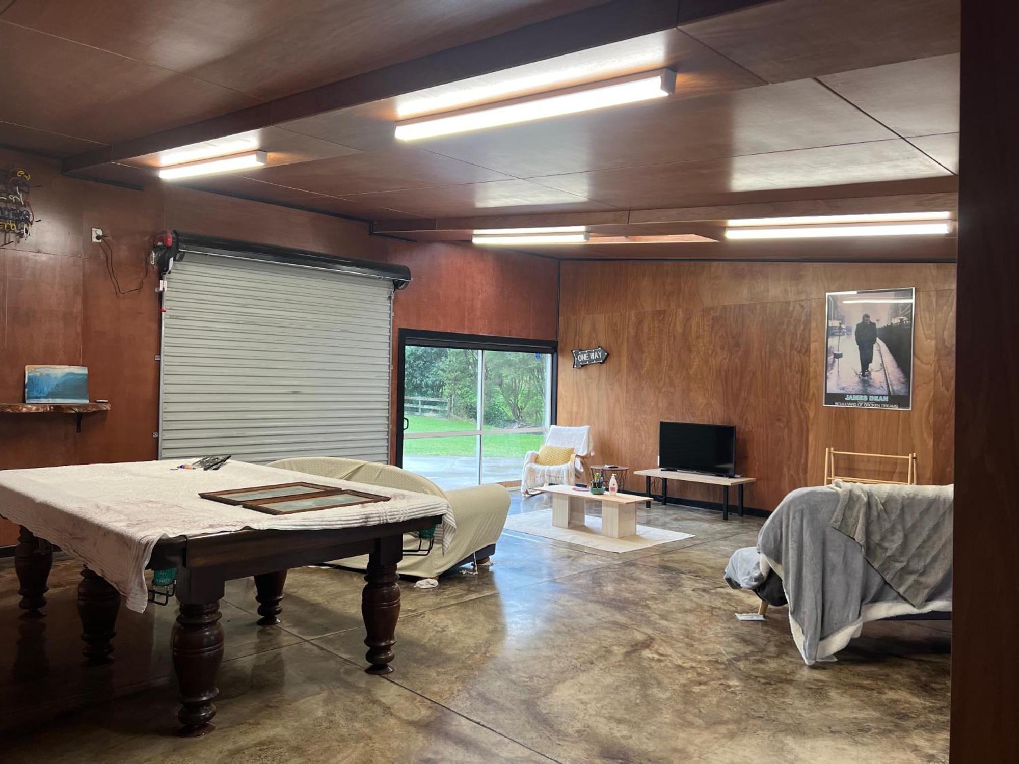 Self Contained Open Shed Space Wainui  Екстер'єр фото