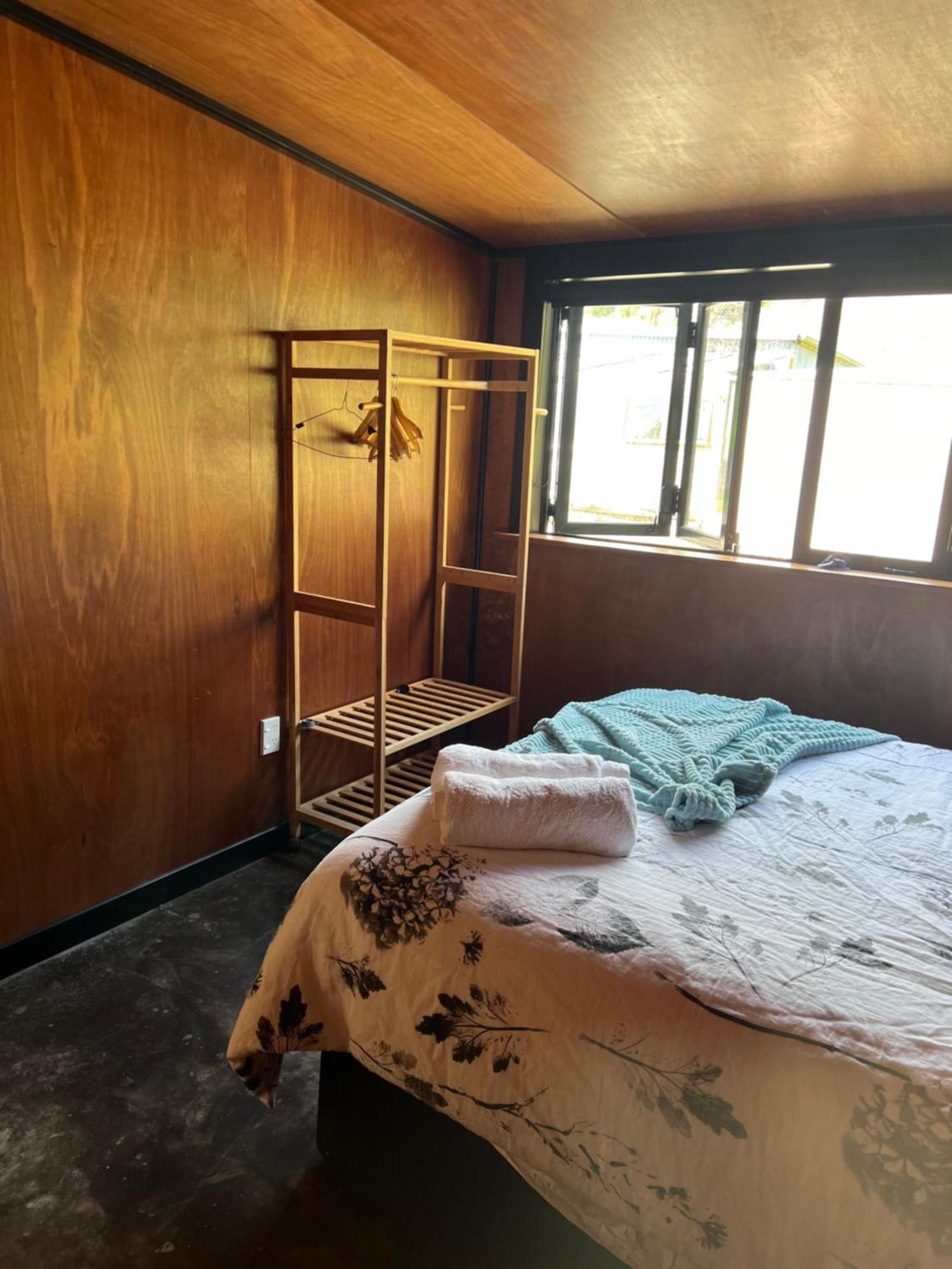 Self Contained Open Shed Space Wainui  Екстер'єр фото
